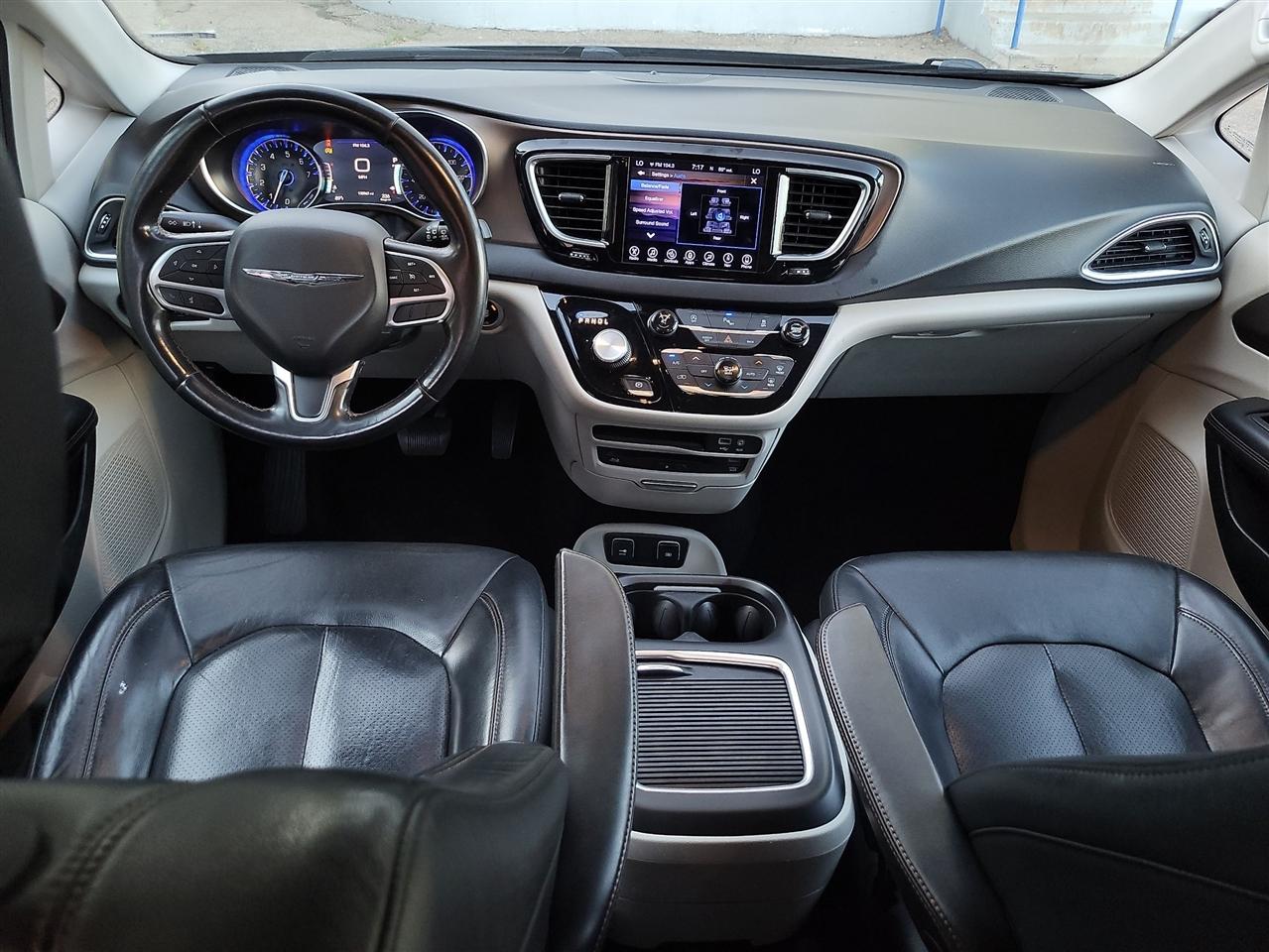 Chrysler Pacifica Touring-L Plus 2017