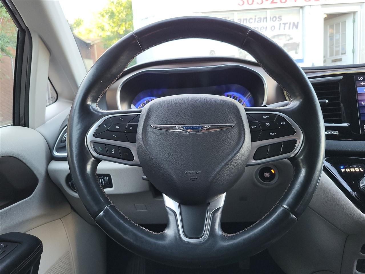 Chrysler Pacifica Touring-L Plus 2017