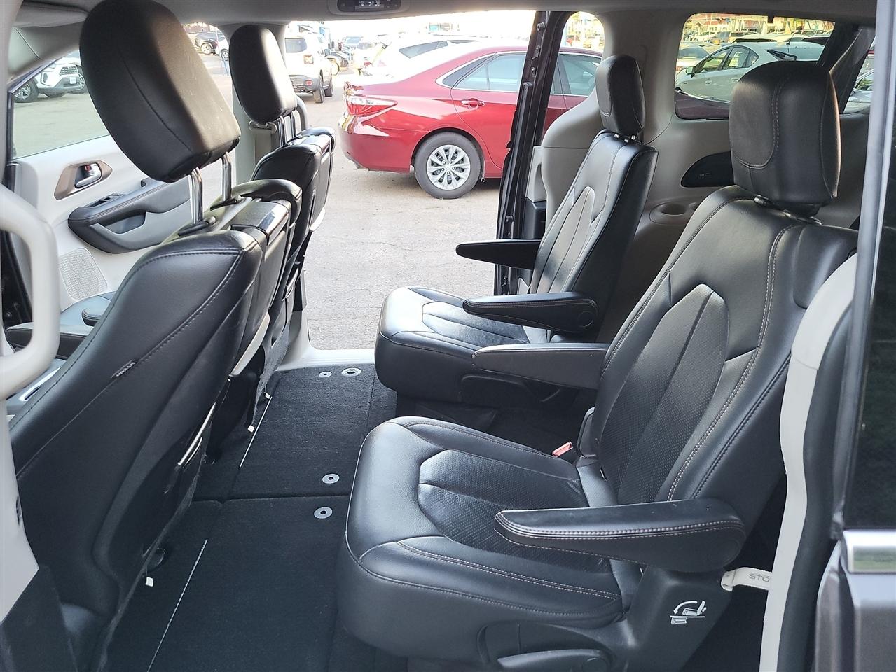 Chrysler Pacifica Touring-L Plus 2017