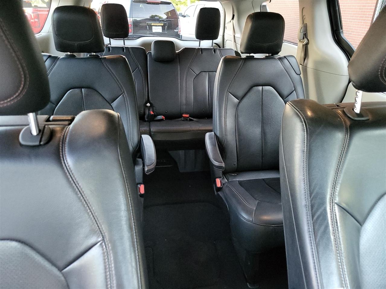 Chrysler Pacifica Touring-L Plus 2017