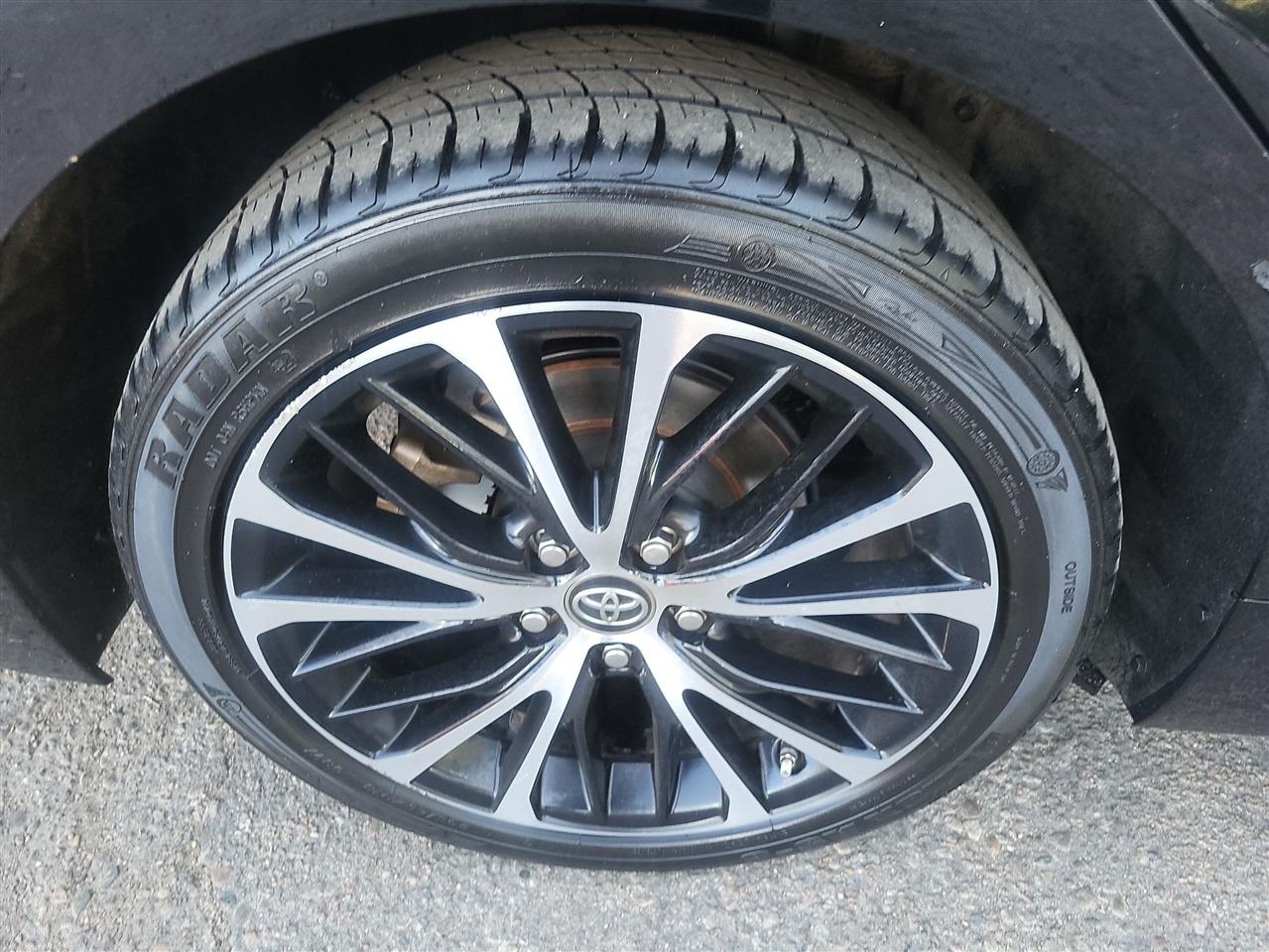 Toyota Camry SE 2018