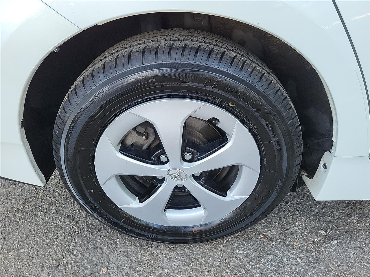 Toyota Prius Four 2015