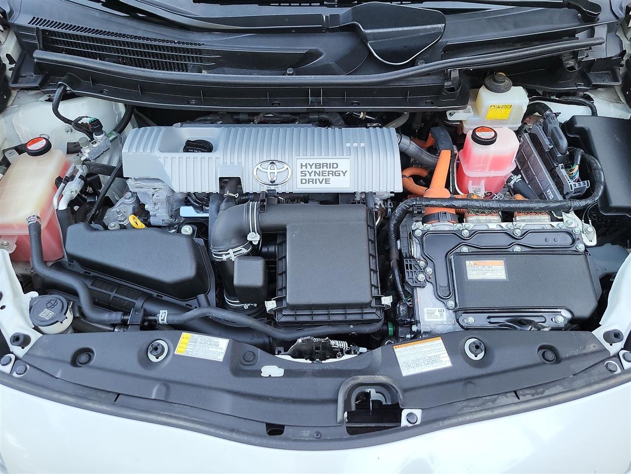 Toyota Prius Four 2015