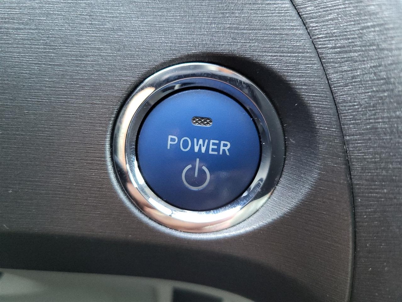 Toyota Prius Four 2015