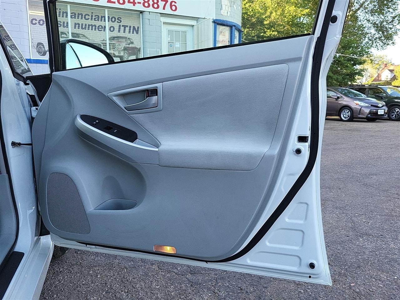 Toyota Prius Four 2015