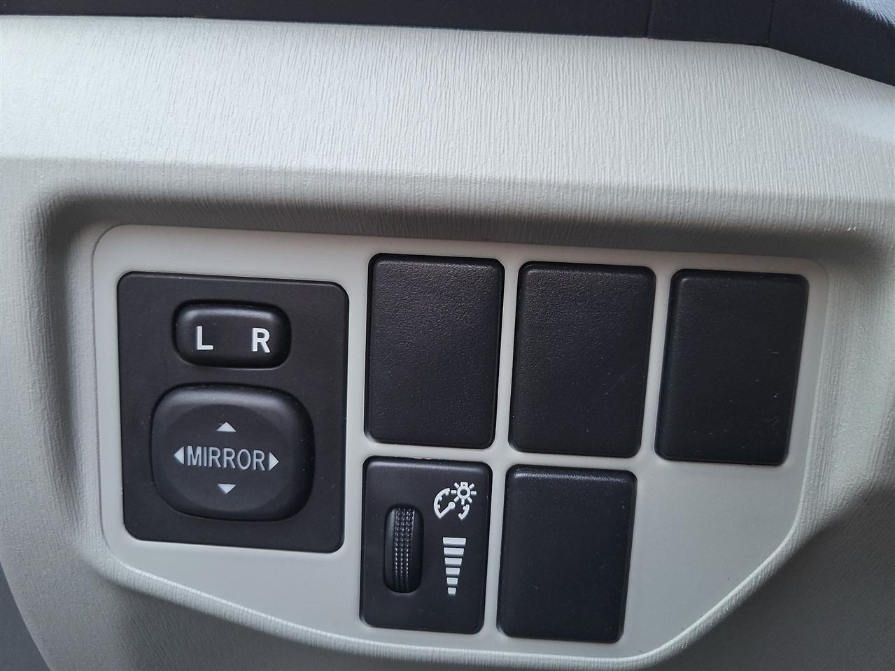 Toyota Prius Four 2015