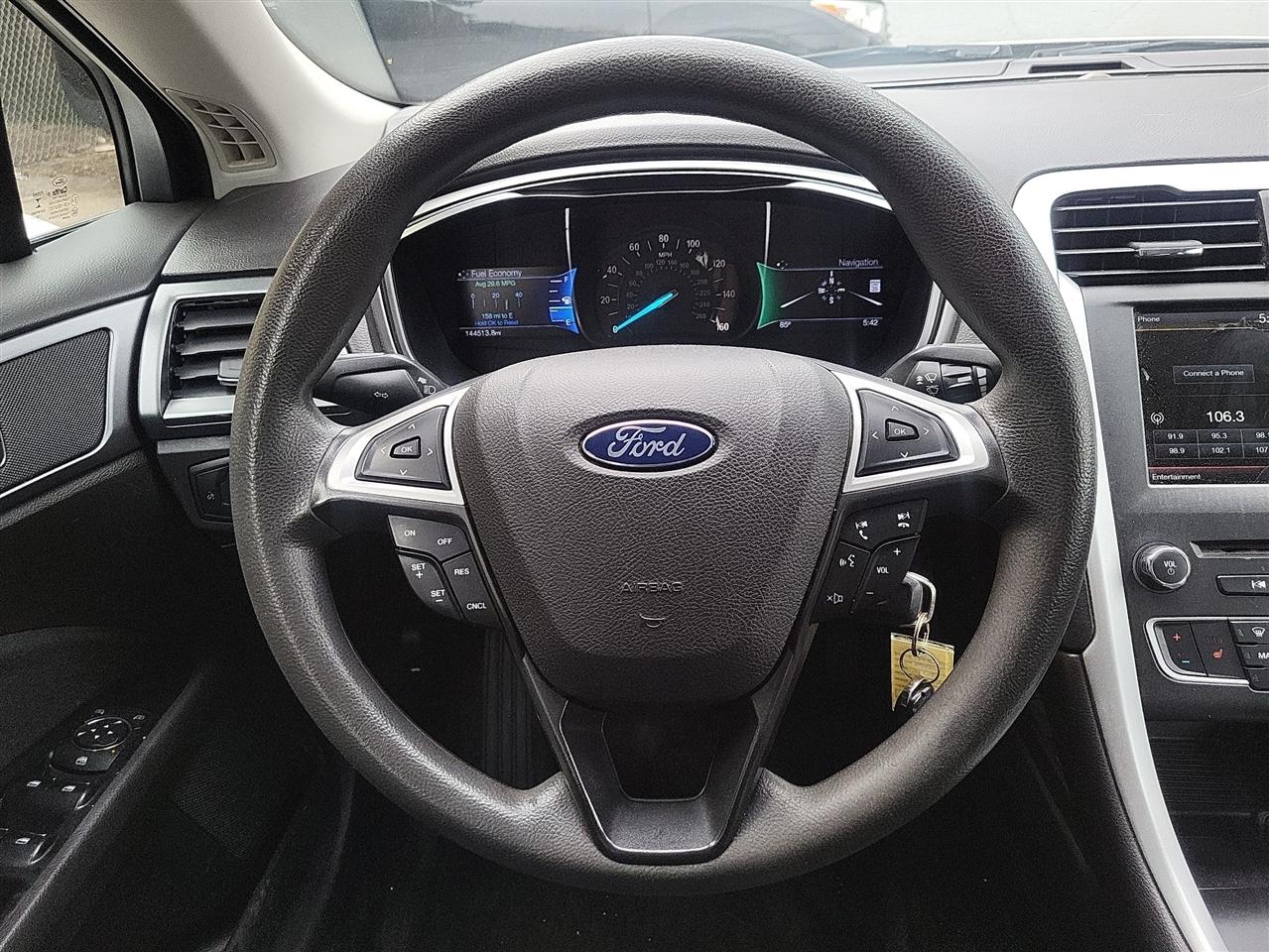 Ford Fusion SE 2016