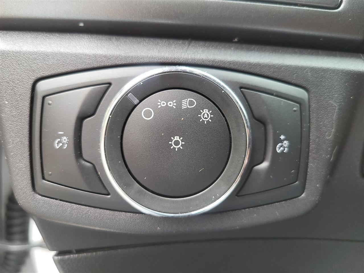Ford Fusion SE 2016