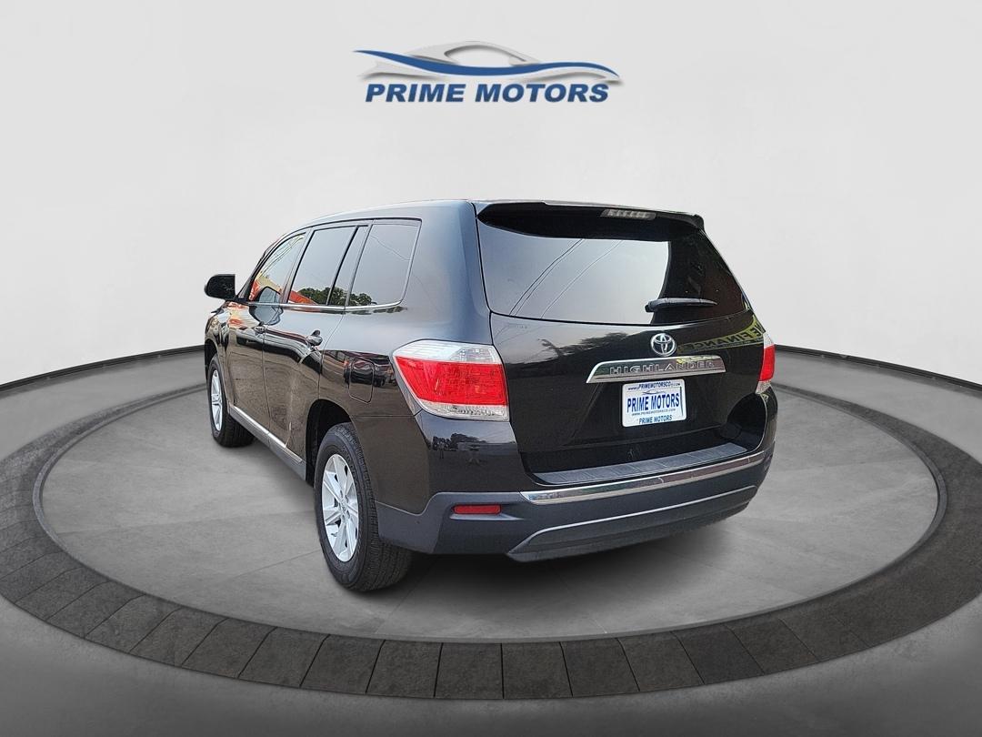 Toyota Highlander Base 2013