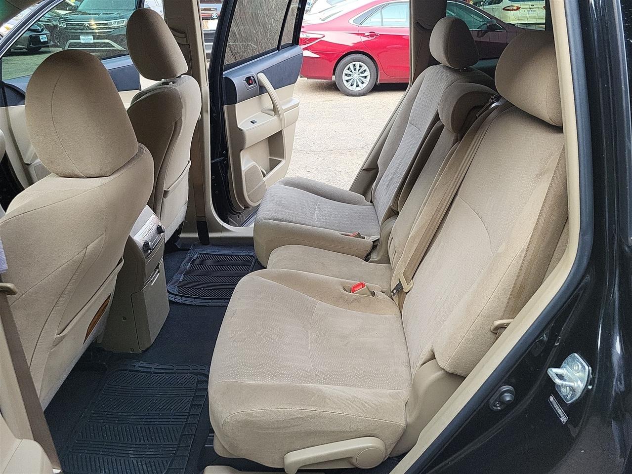 Toyota Highlander Base 2013