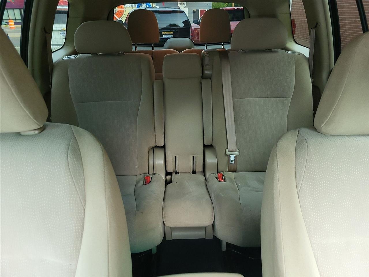 Toyota Highlander Base 2013