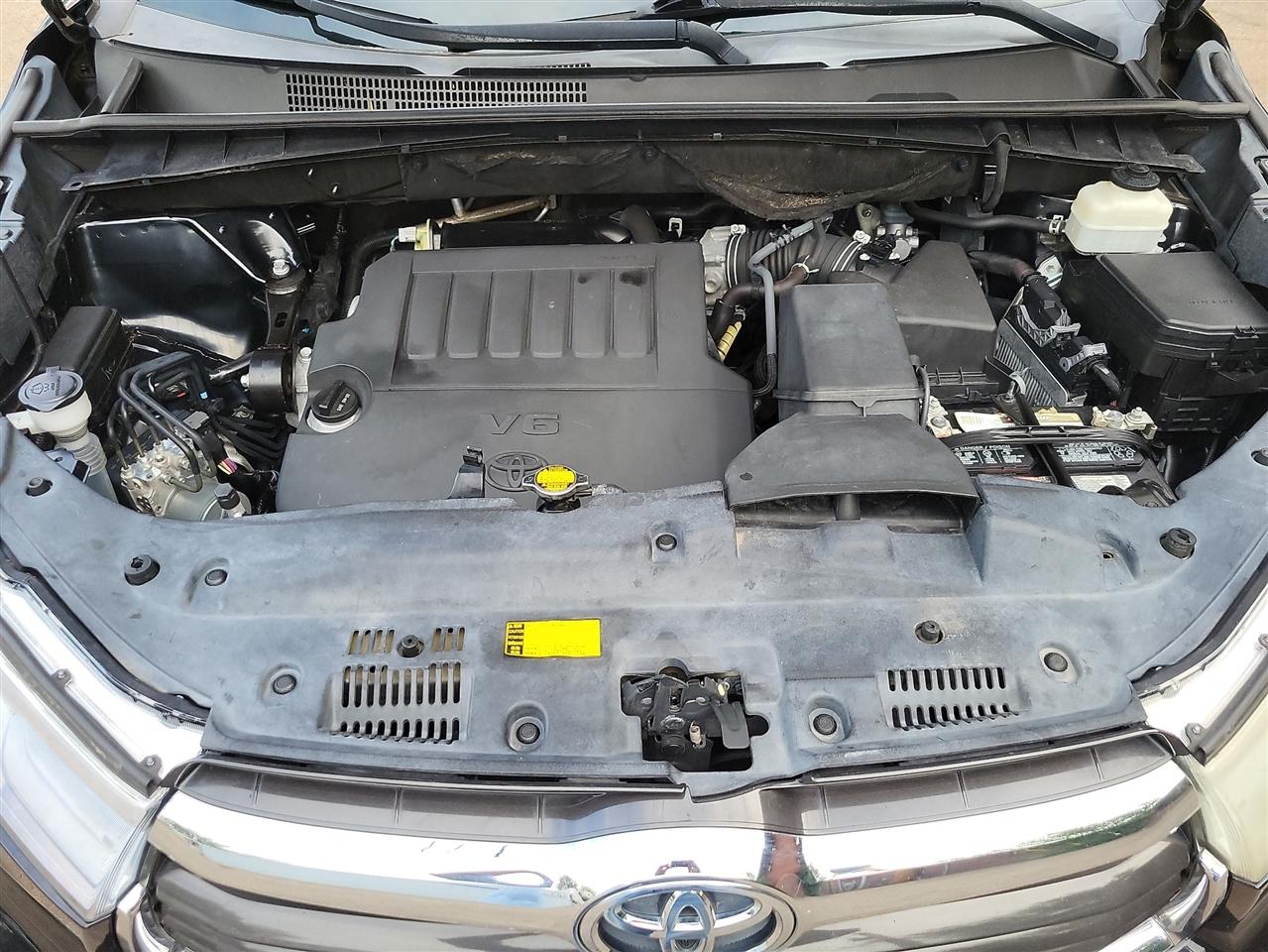 Toyota Highlander Limited FWD V6 2014