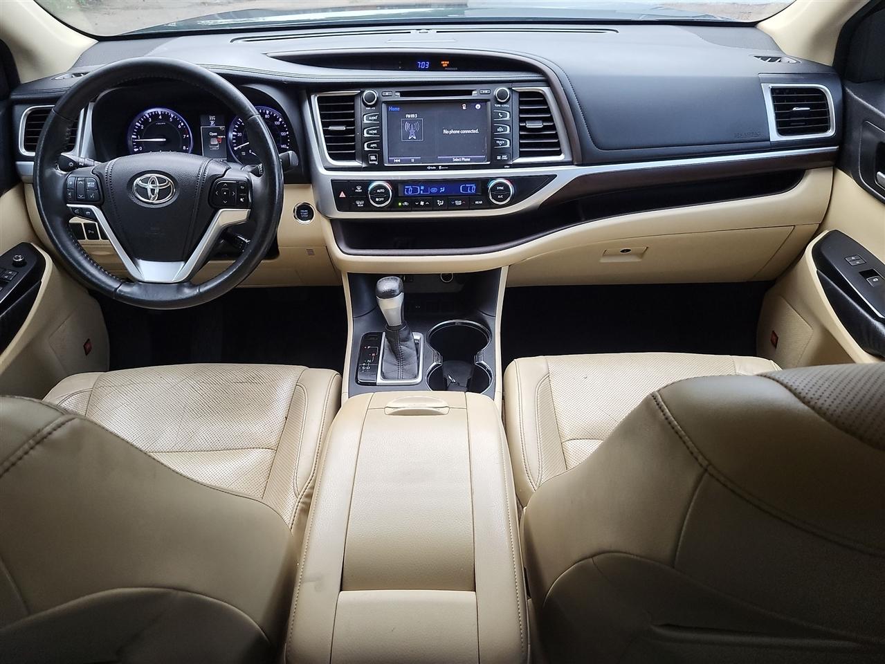Toyota Highlander Limited FWD V6 2014