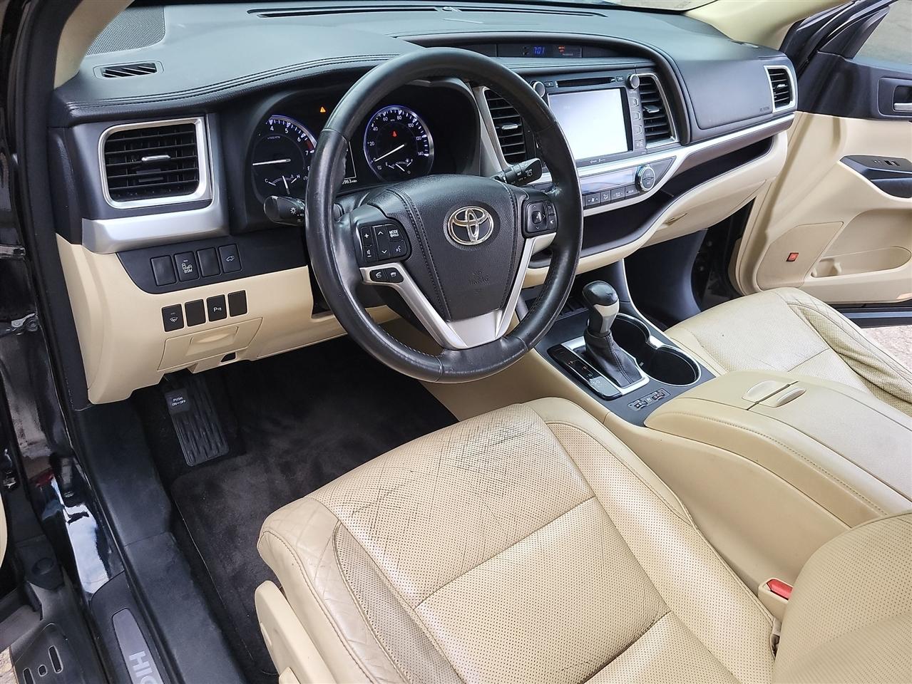 Toyota Highlander Limited FWD V6 2014