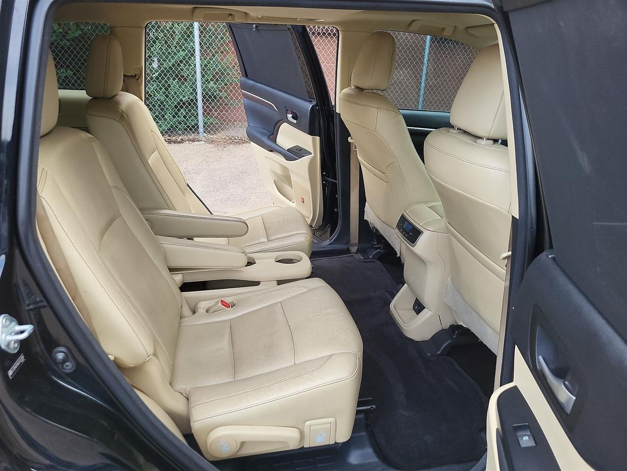 Toyota Highlander Limited FWD V6 2014