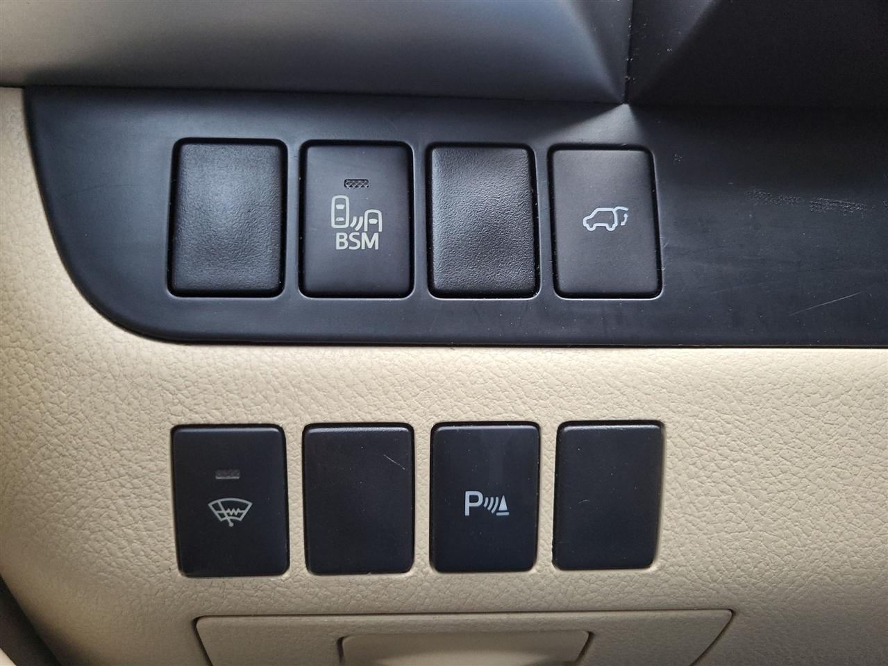 Toyota Highlander Limited FWD V6 2014