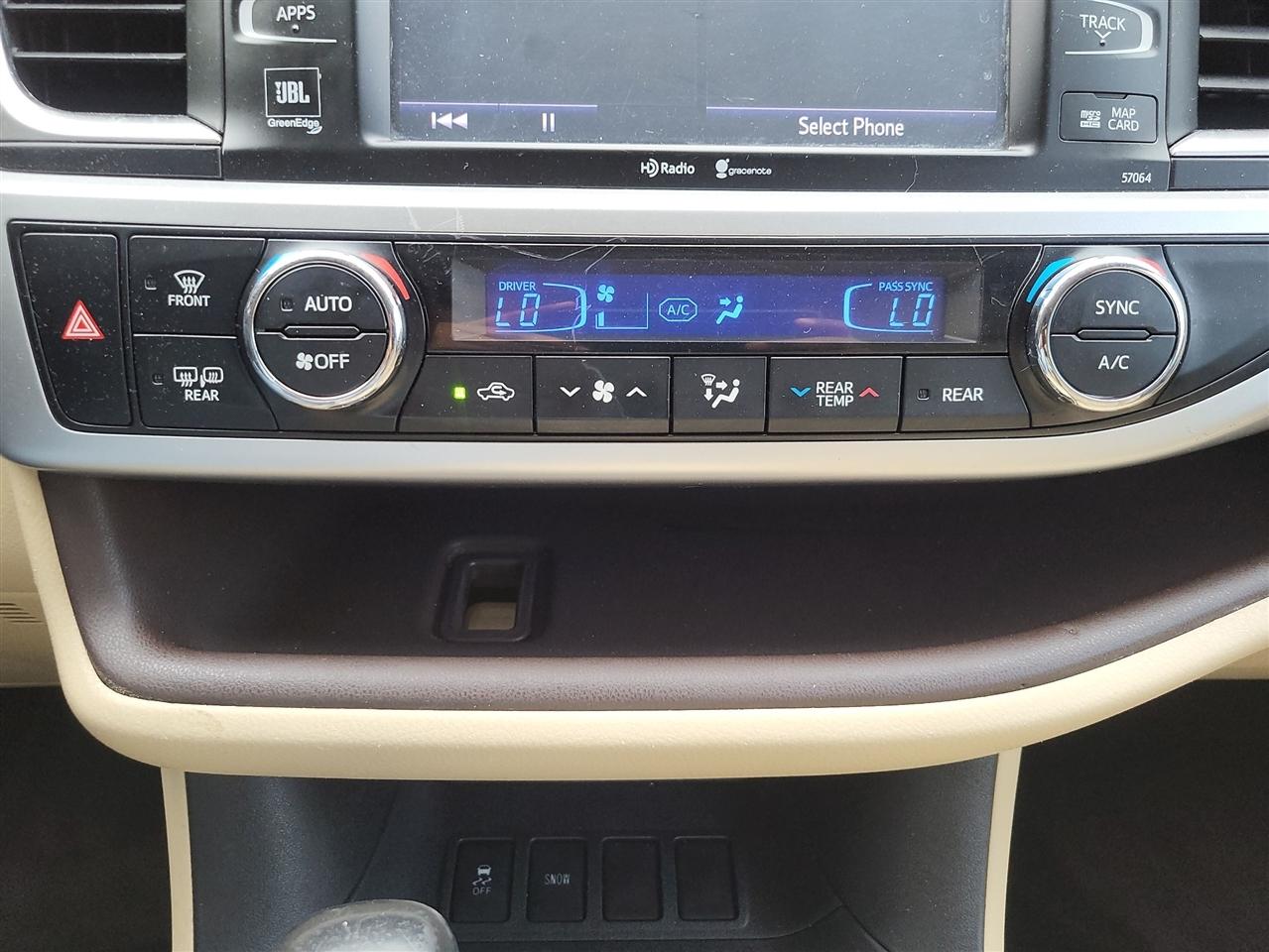 Toyota Highlander Limited FWD V6 2014