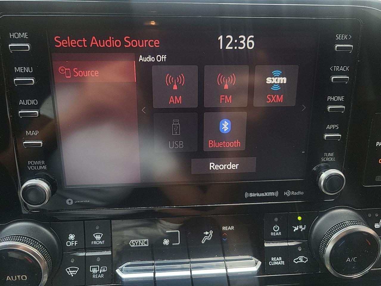 Toyota Highlander Hybrid XLE AWD 2021