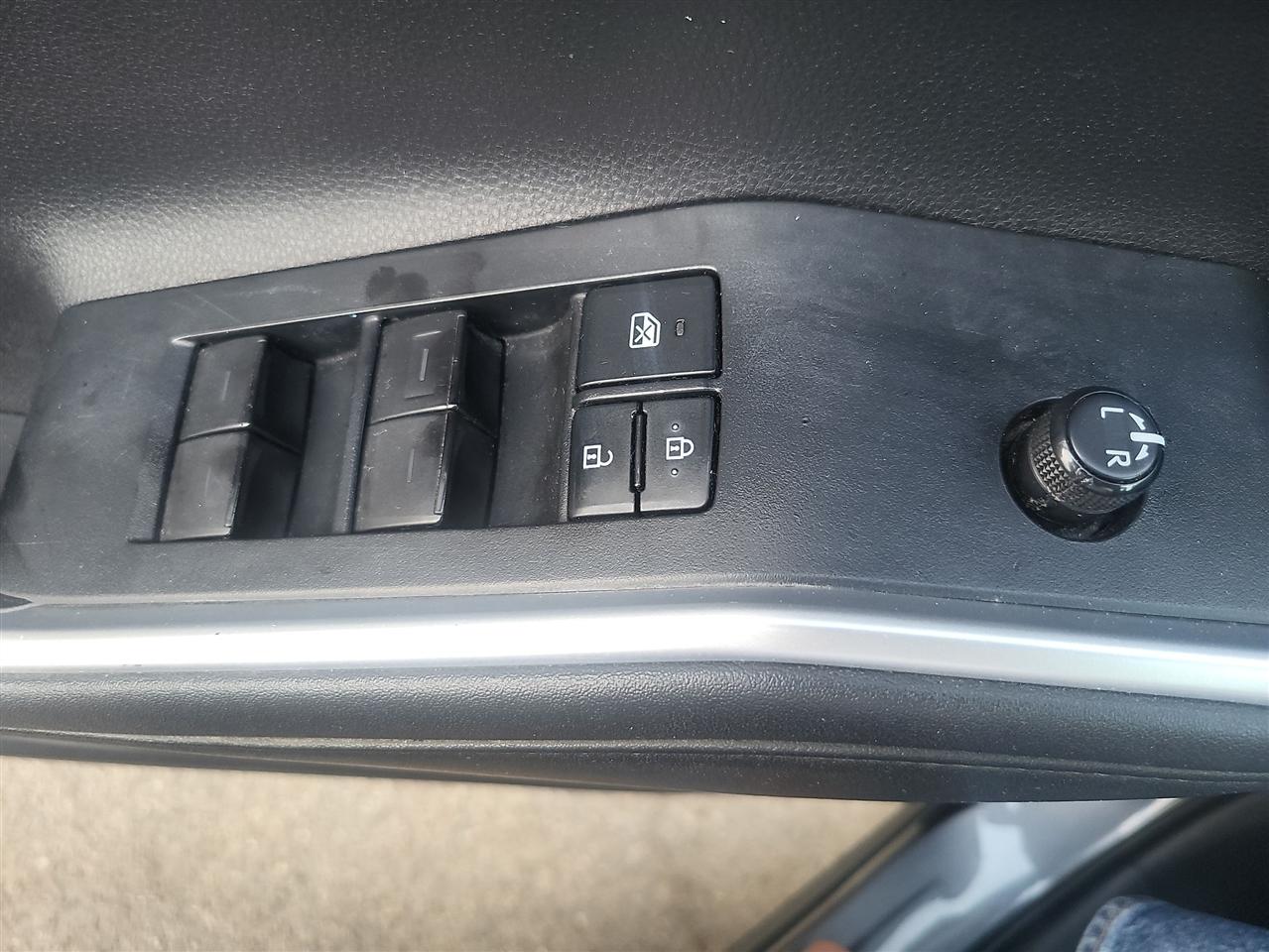 Toyota Highlander Hybrid XLE AWD 2021