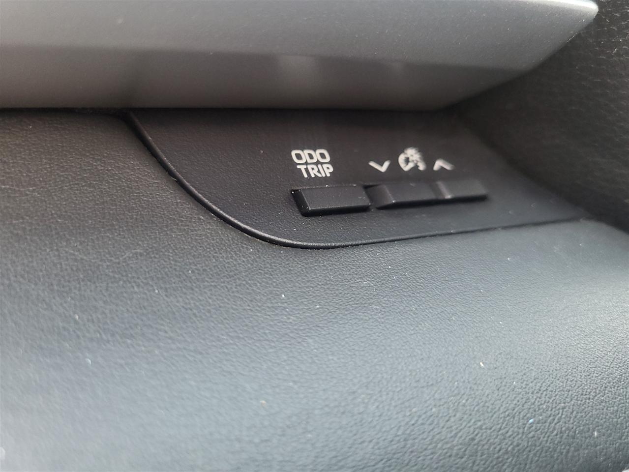 Toyota Highlander Hybrid XLE AWD 2021
