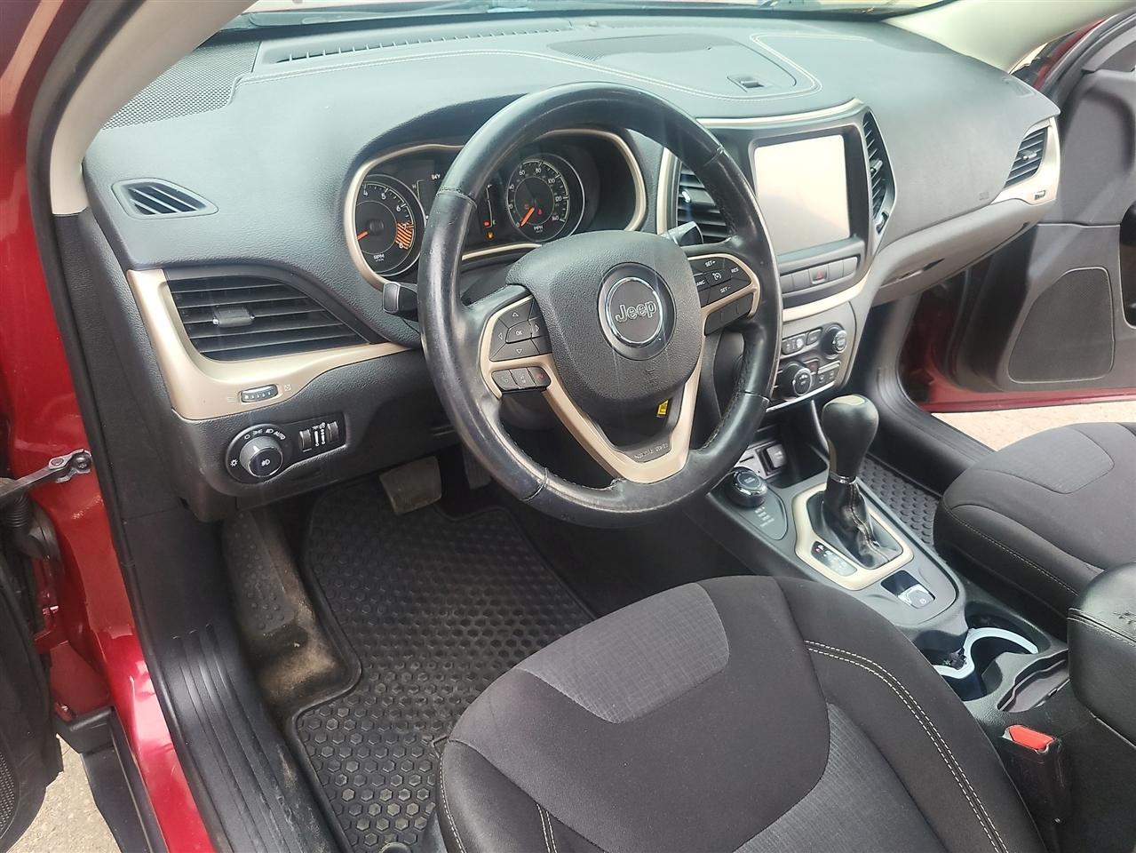 Jeep Cherokee Latitude 4WD 2015