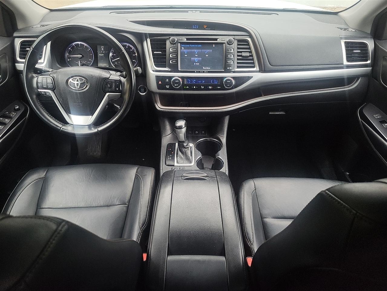 Toyota Highlander XLE AWD V6 2016