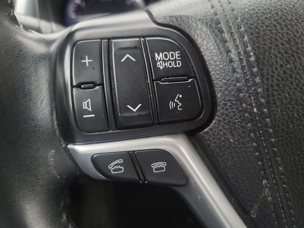 Toyota Highlander XLE AWD V6 2016