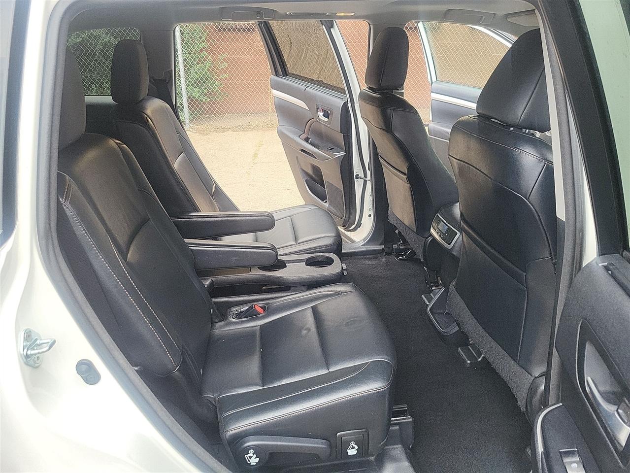 Toyota Highlander XLE AWD V6 2016
