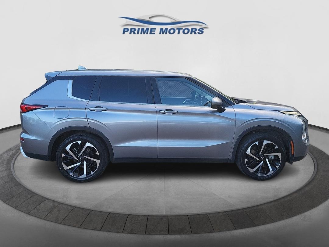 Mitsubishi Outlander SE 2WD 2022