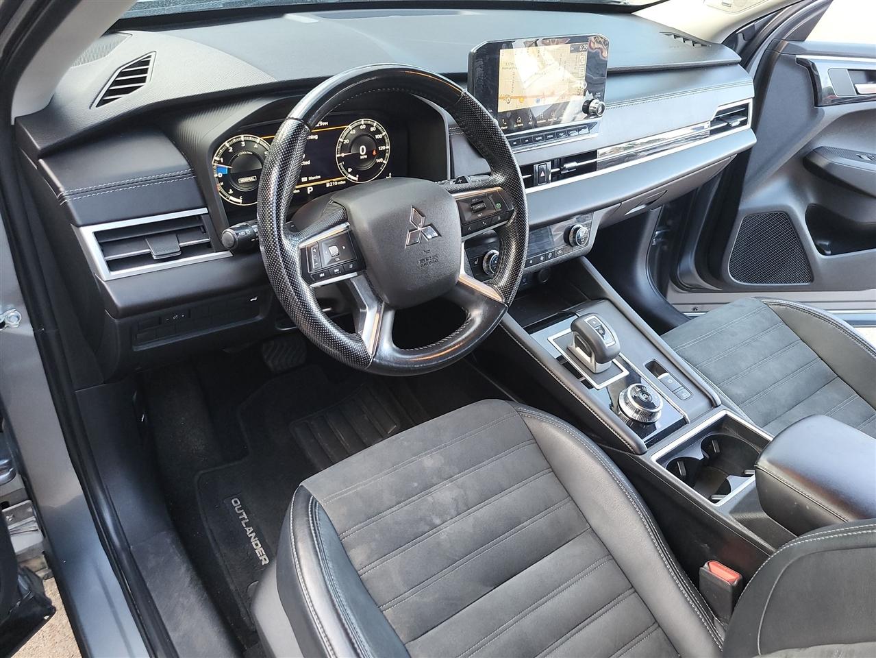 Mitsubishi Outlander SE 2WD 2022
