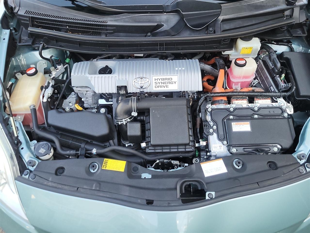 Toyota Prius Four 2015