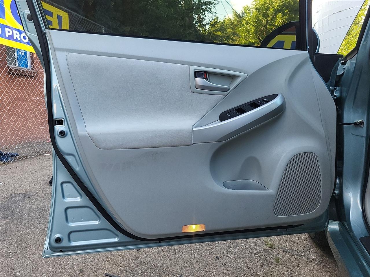 Toyota Prius Four 2015