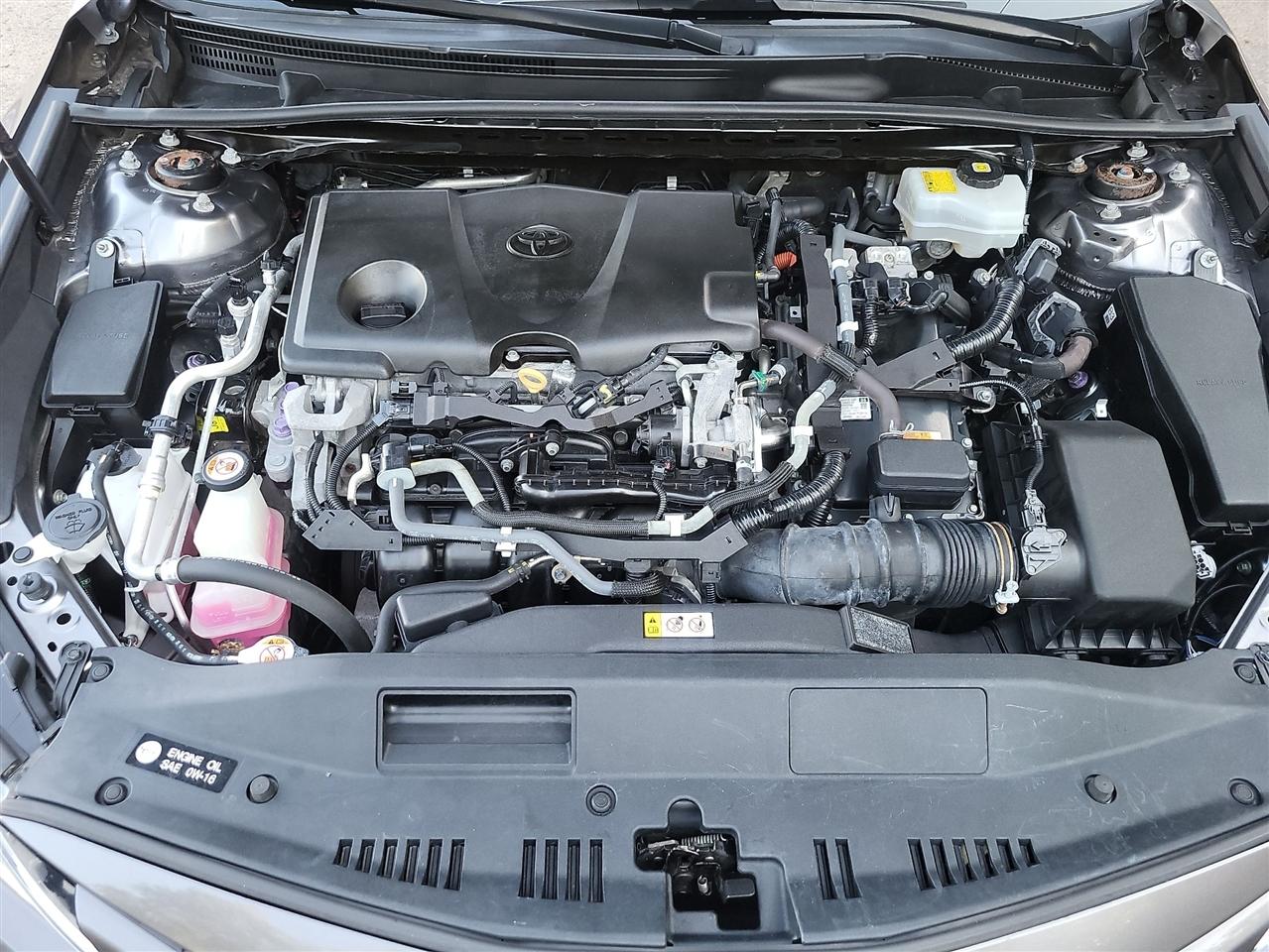 Toyota Camry Hybrid LE 2018