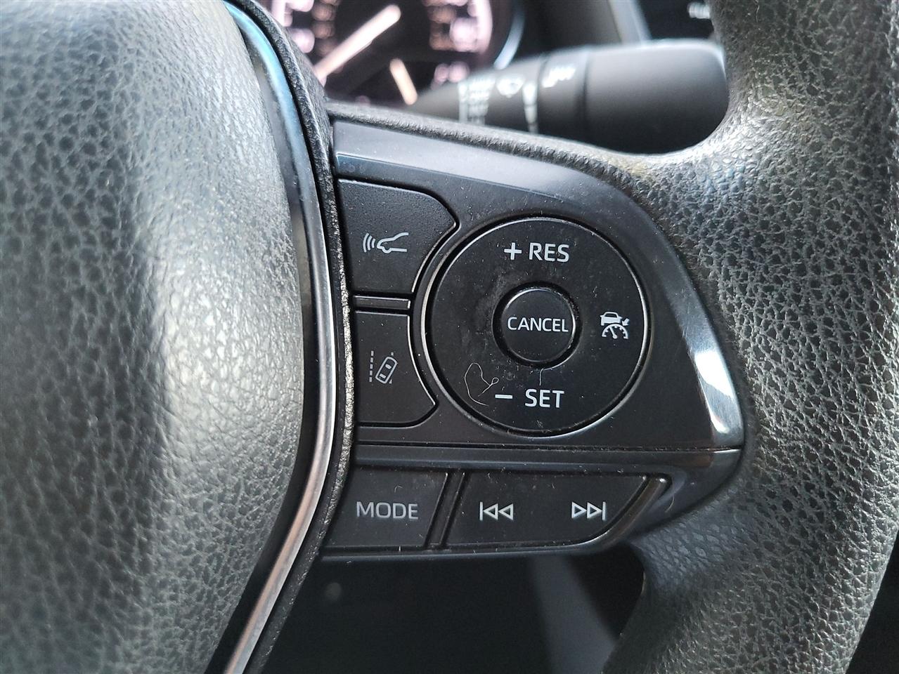 Toyota Camry Hybrid LE 2018