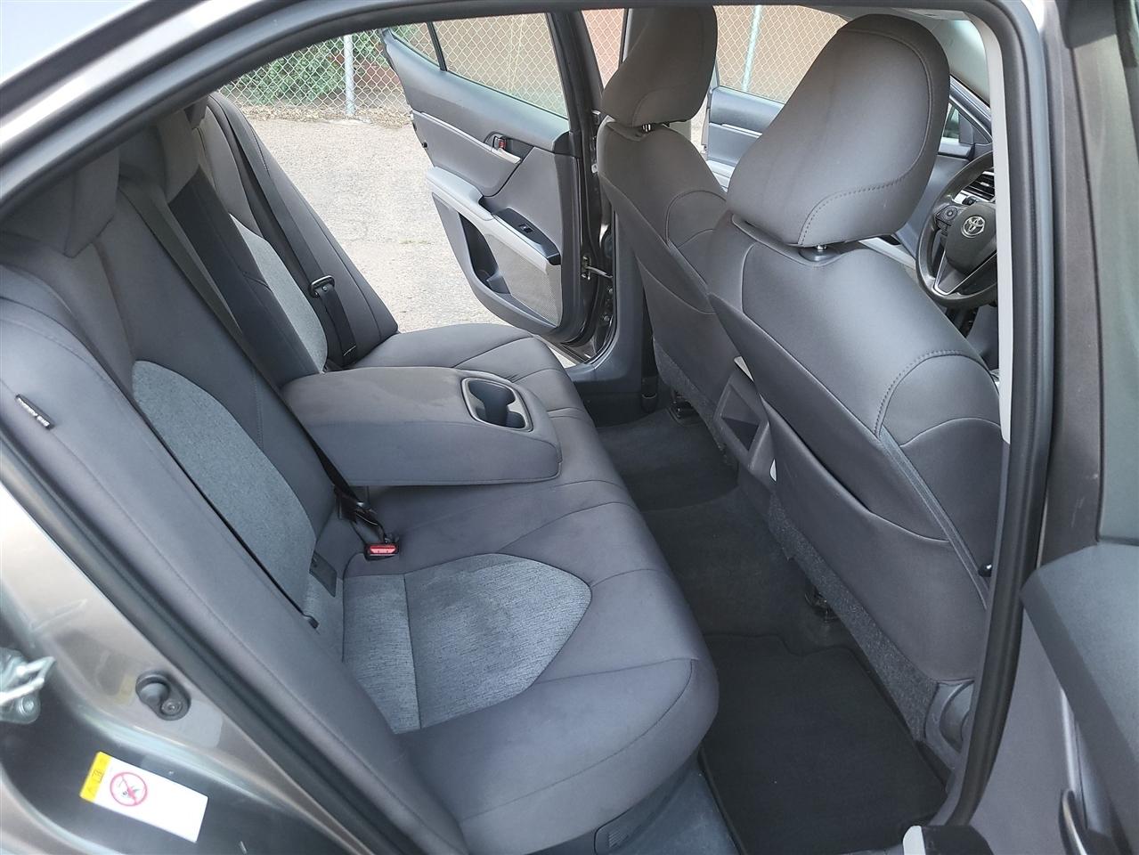 Toyota Camry Hybrid LE 2018