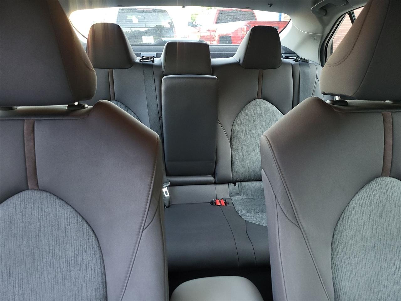 Toyota Camry Hybrid LE 2018