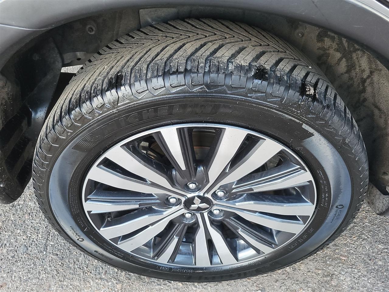 Mitsubishi Outlander SE 2WD 2020