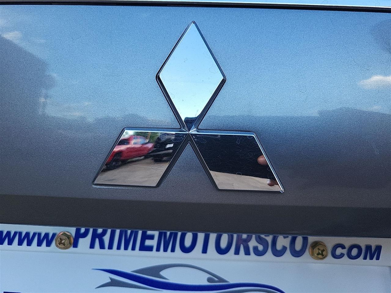 Mitsubishi Outlander SE 2WD 2020