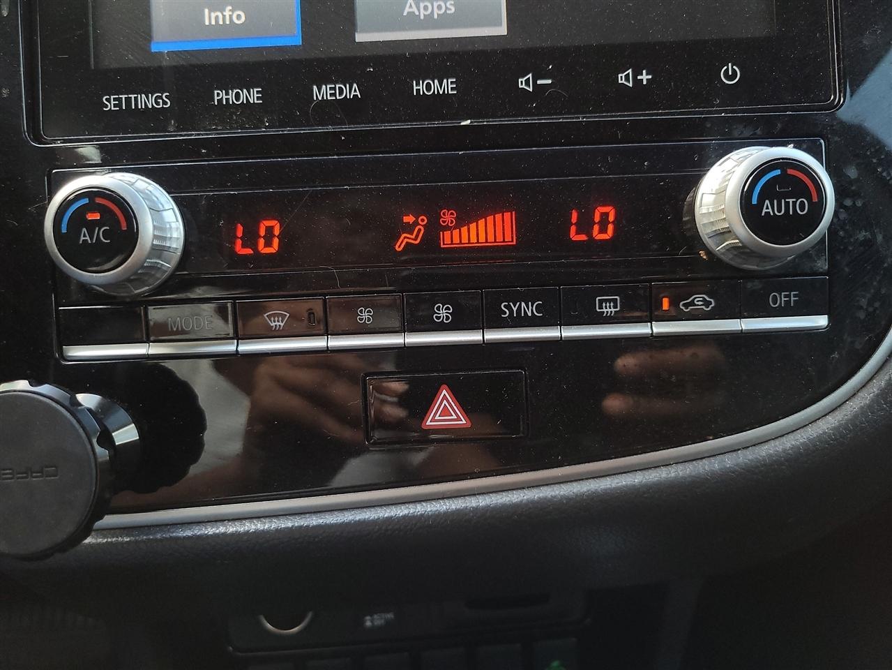 Mitsubishi Outlander SE 2WD 2020