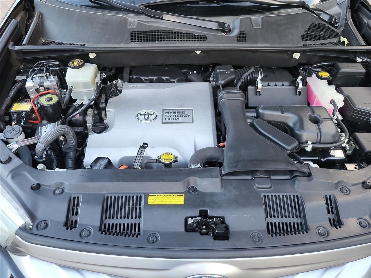 Toyota Highlander Hybrid Limited 4WD 2011