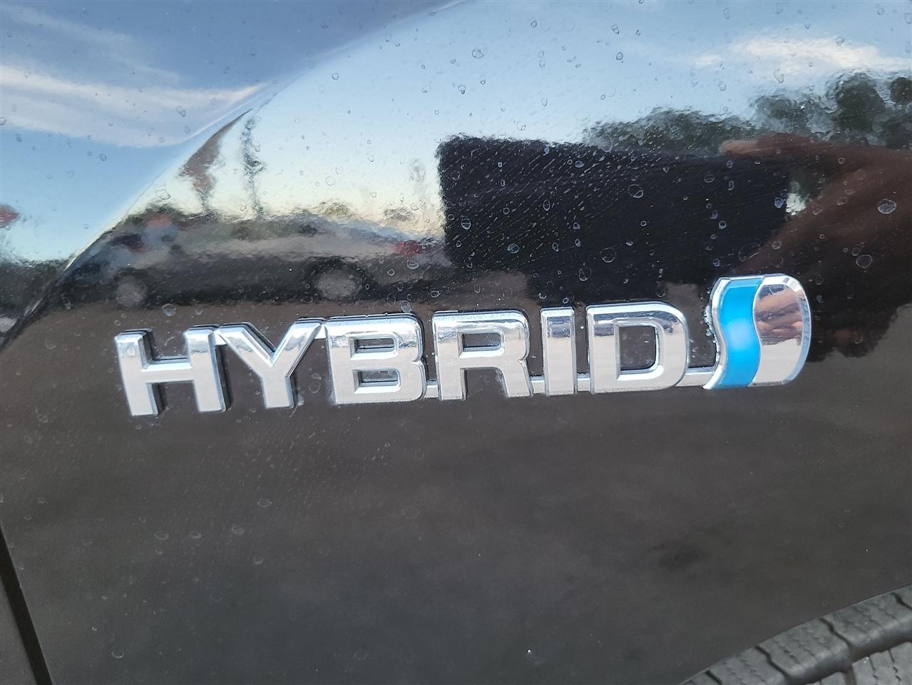 Toyota Highlander Hybrid Limited 4WD 2011