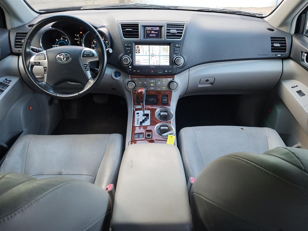 Toyota Highlander Hybrid Limited 4WD 2011