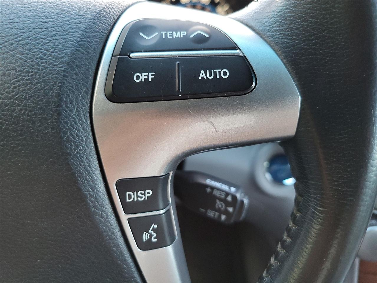 Toyota Highlander Hybrid Limited 4WD 2011