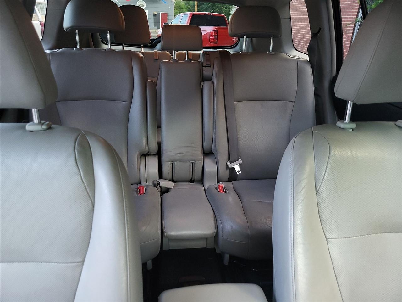 Toyota Highlander Hybrid Limited 4WD 2011
