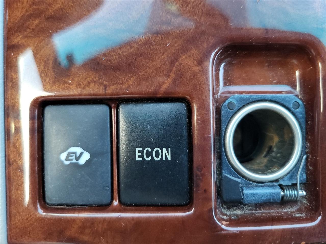 Toyota Highlander Hybrid Limited 4WD 2011