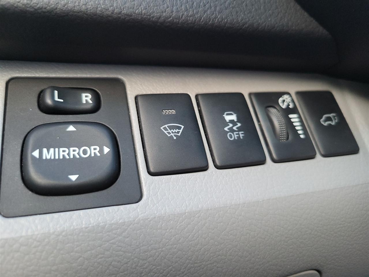 Toyota Highlander Hybrid Limited 4WD 2011