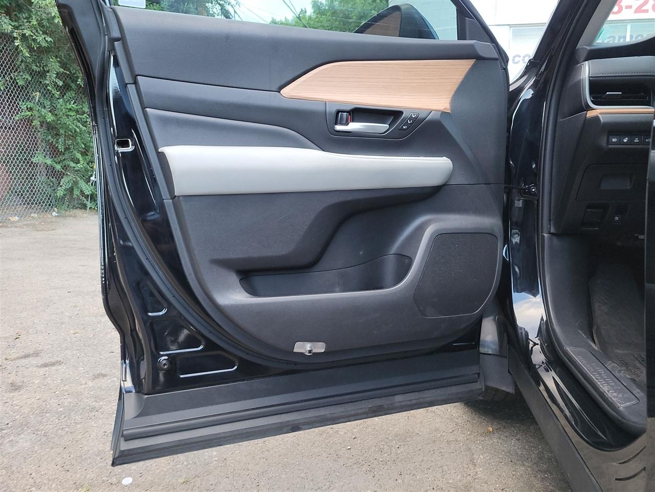 Toyota Grand Highlander Hybrid Limited AWD 2024