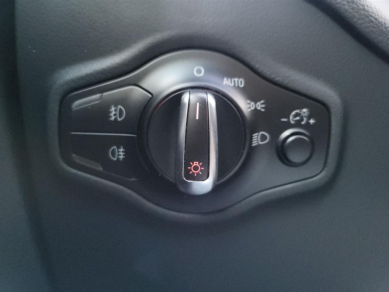Audi Q5 2.0T Premium quattro 2017
