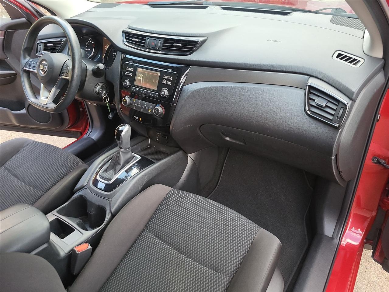 Nissan Rogue Sport SV 2018