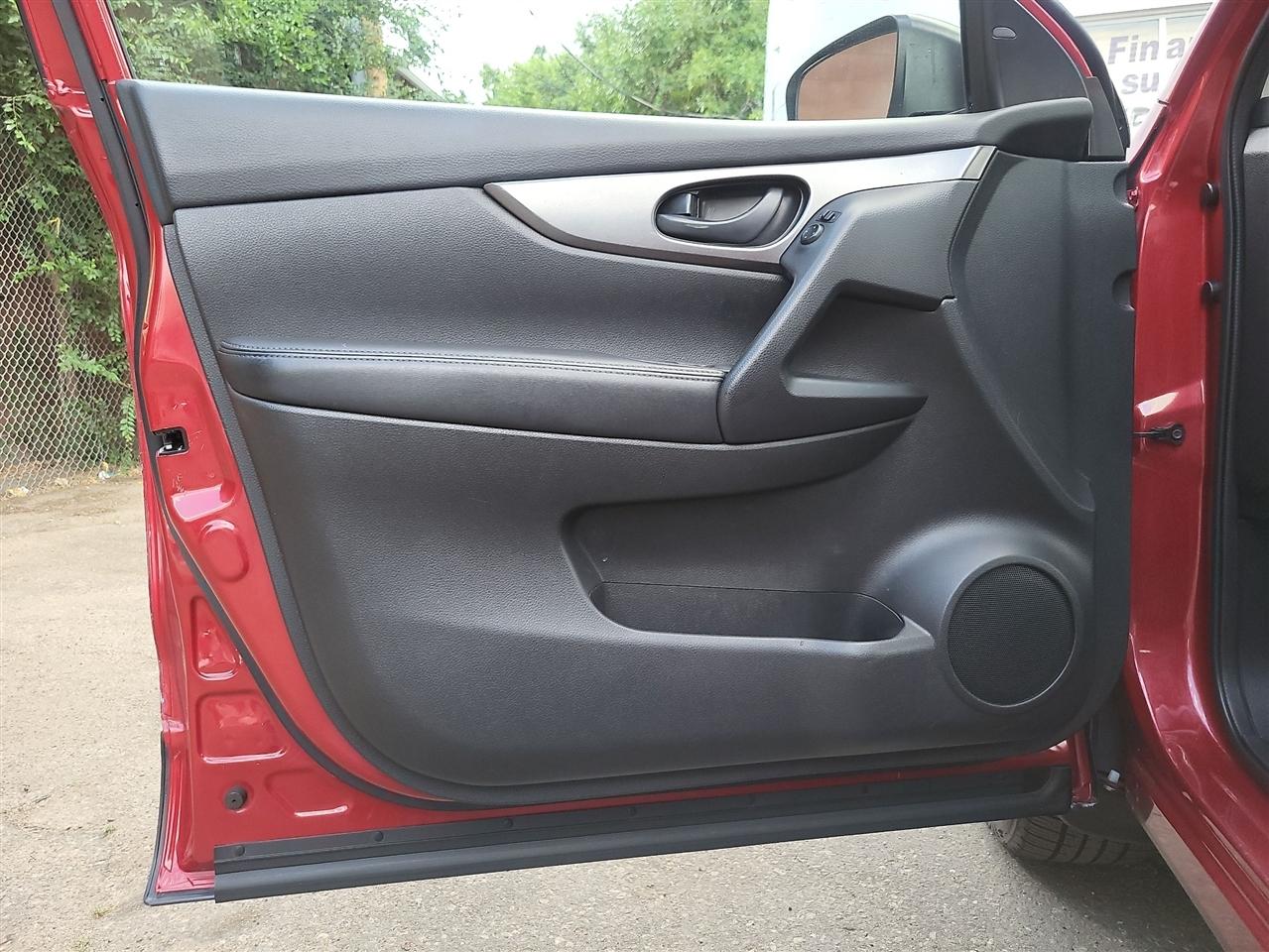 Nissan Rogue Sport SV 2018